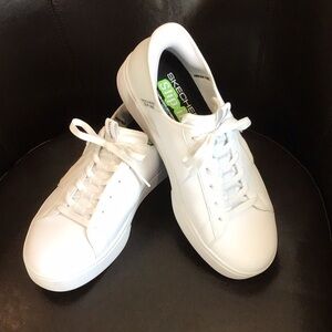 SOLD!Men’s white Skechers  EDEN LX-Strado slip-in‘s tennis shoes.  Size 11 wide.